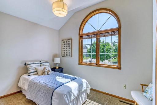 Bedroom1_1-1280.jpg
