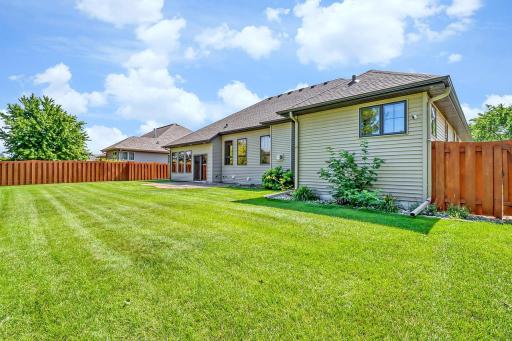 Backyard1_4-1280.jpg