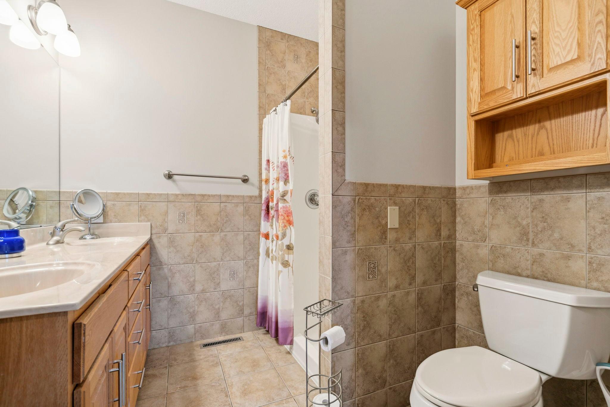 72-web-or-mls-A7308238.jpg