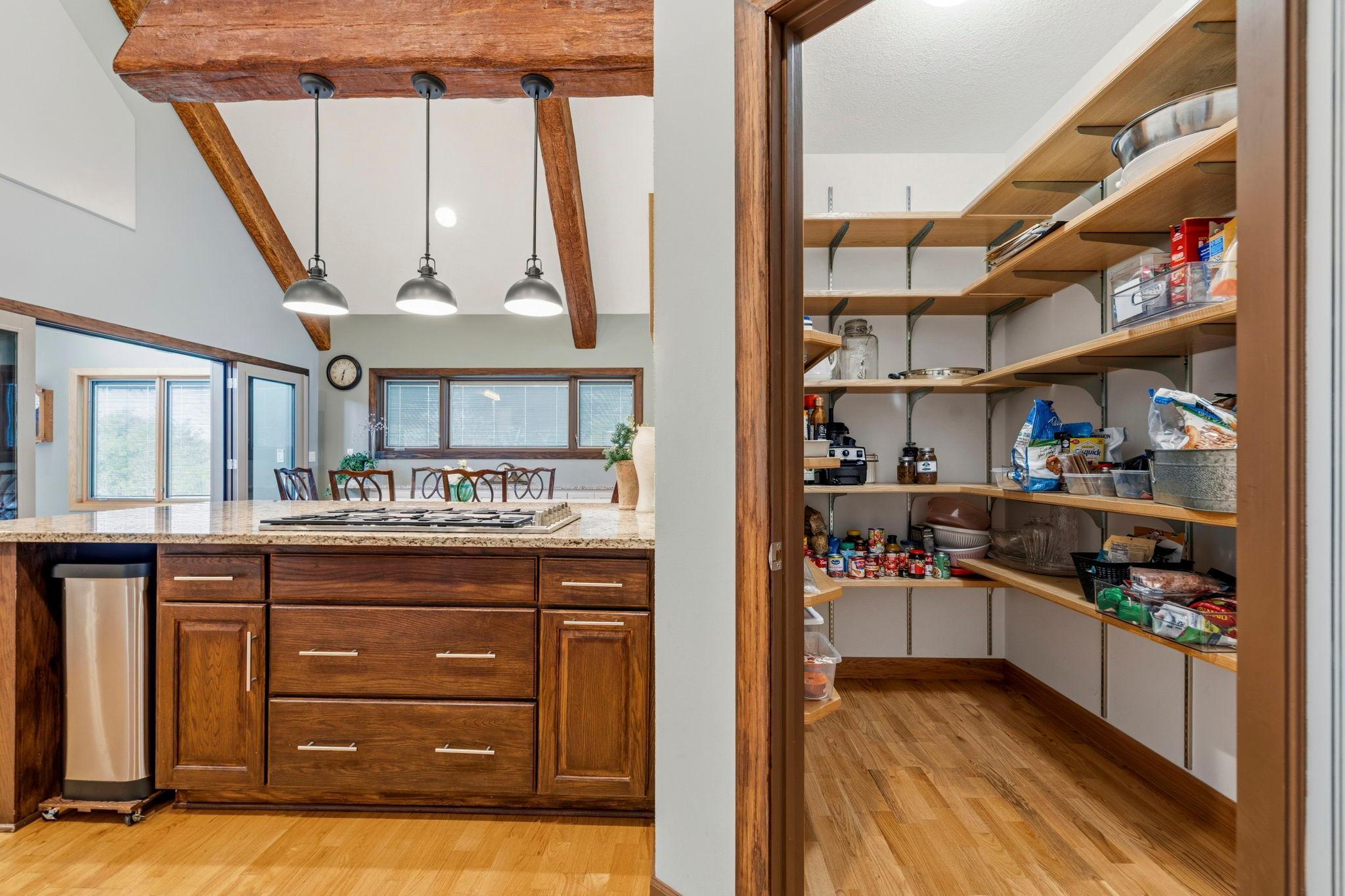 73-web-or-mls-A7308153.jpg