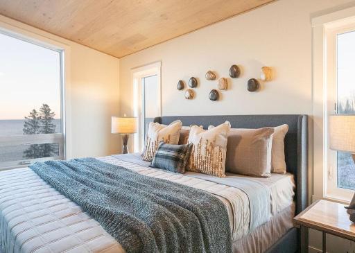Primary Ensuite overlooking Lake Superior
