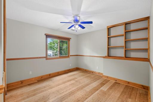 32_11607_Hillside32_mls.jpg