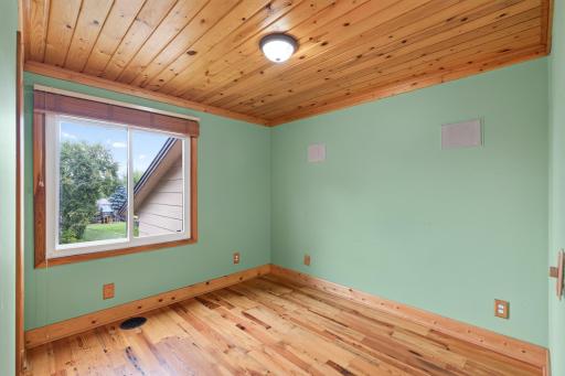 23_11607_Hillside23_mls.jpg