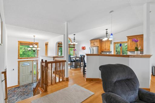 14_11607_Hillside14_mls.jpg
