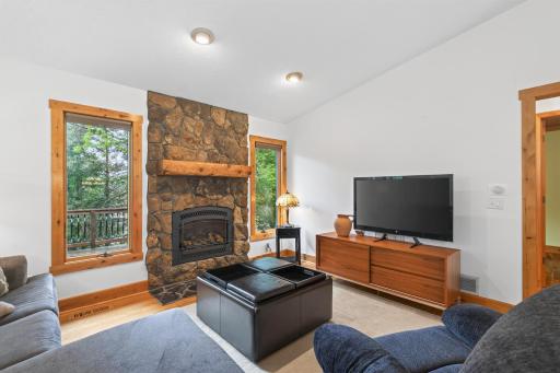 10_11607_Hillside10_mls.jpg