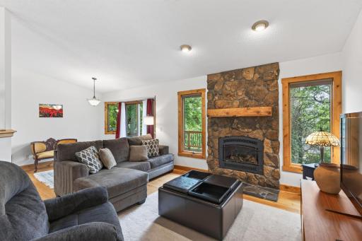 08_11607_Hillside8_mls.jpg