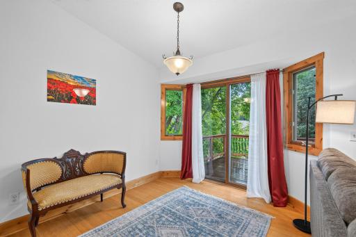 12_11607_Hillside12_mls.jpg