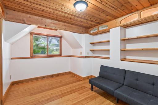 30_11607_Hillside30_mls.jpg
