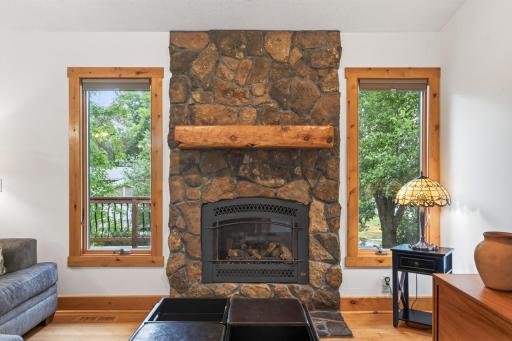 11_11607_Hillside11_mls.jpg