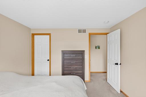 18057 Kindred Court, Lakeville, MN 55044