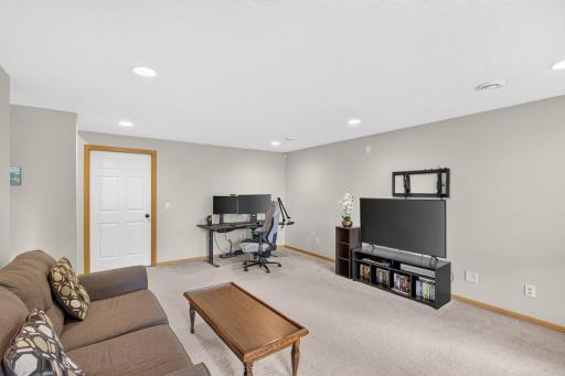 18057 Kindred Court, Lakeville, MN 55044