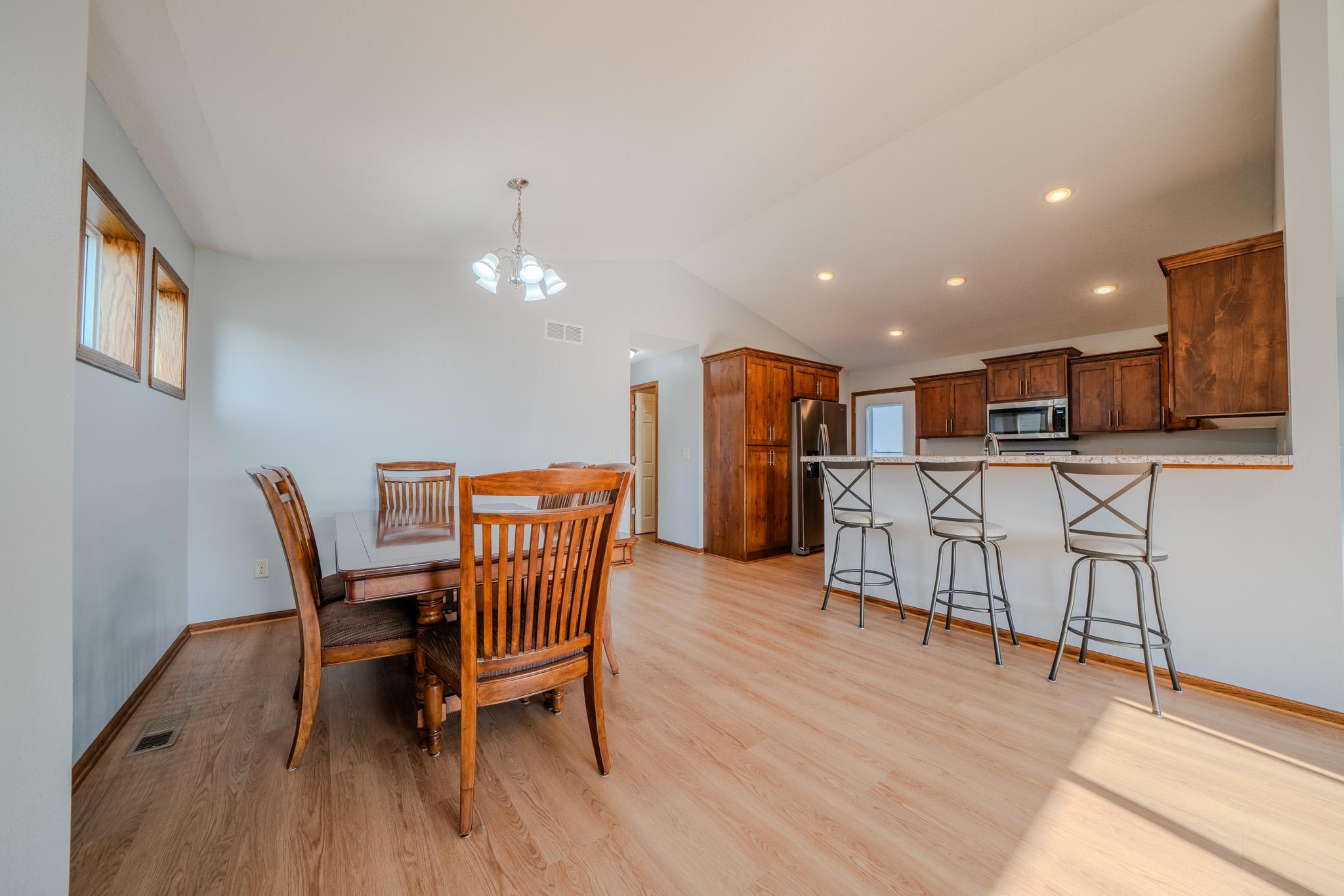 Open concept dining to kitchen