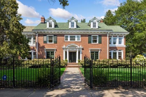 1465 Summit Avenue, Saint Paul, MN 55105
