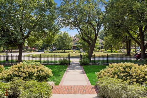 1465 Summit Avenue, Saint Paul, MN 55105