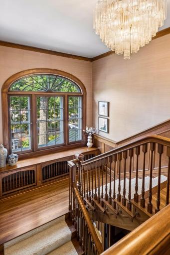 1465 Summit Avenue, Saint Paul, MN 55105