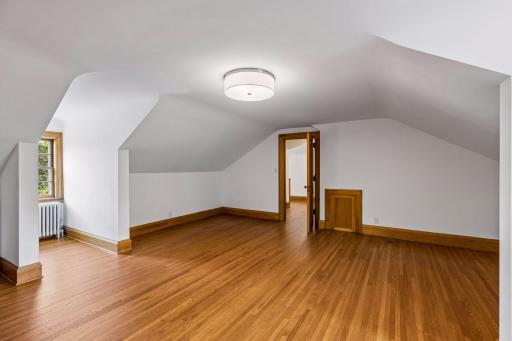1465 Summit Avenue, Saint Paul, MN 55105