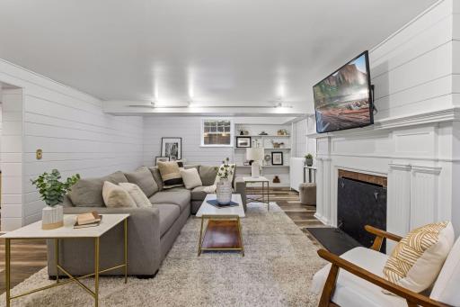 1465 Summit Avenue, Saint Paul, MN 55105