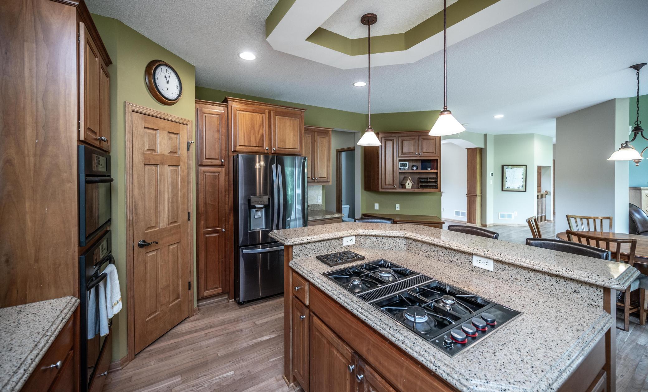 027-024-Kitchen-4200x2542.jpg