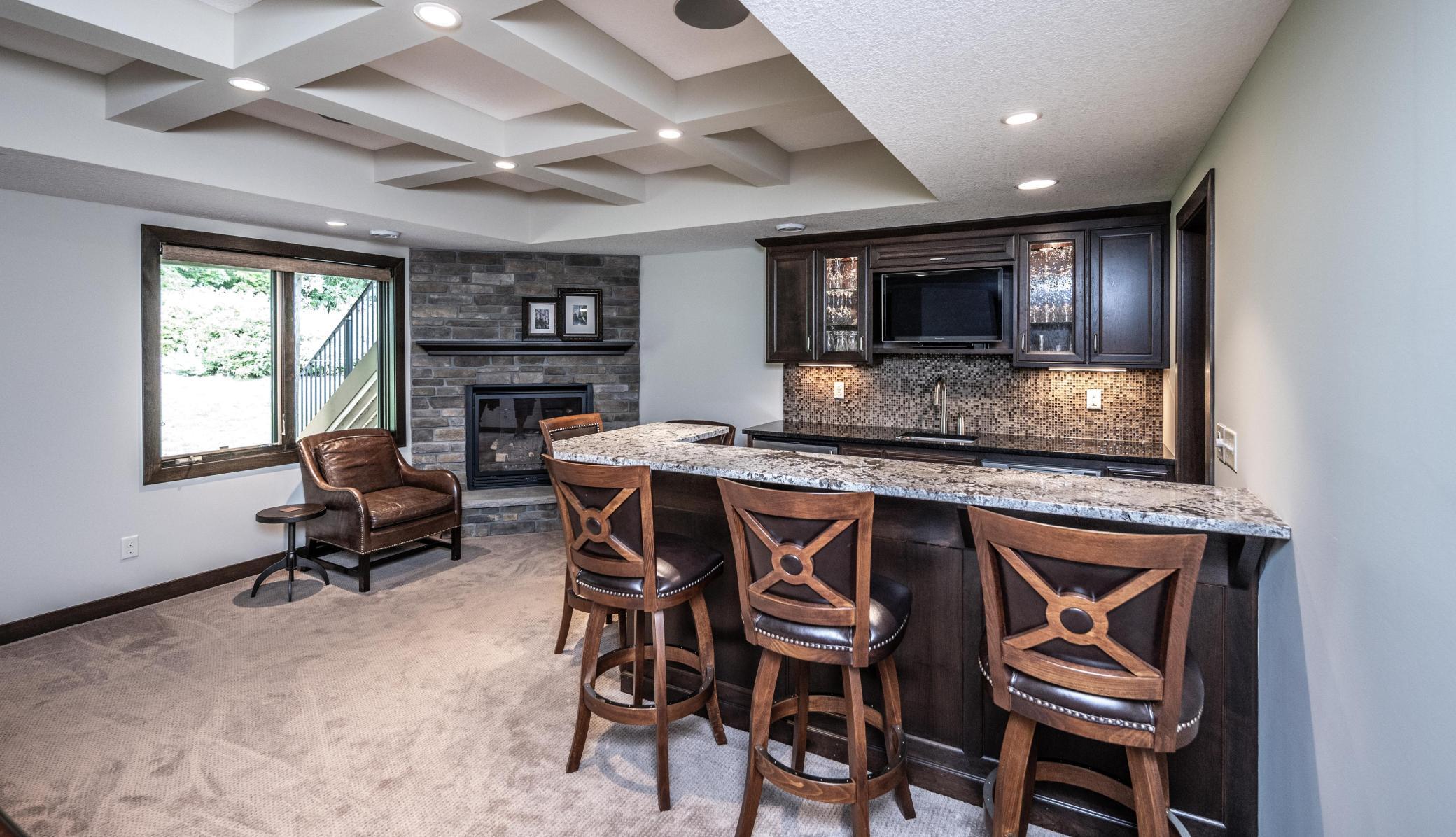 057-059-Wet Bar-4200x2416.jpg