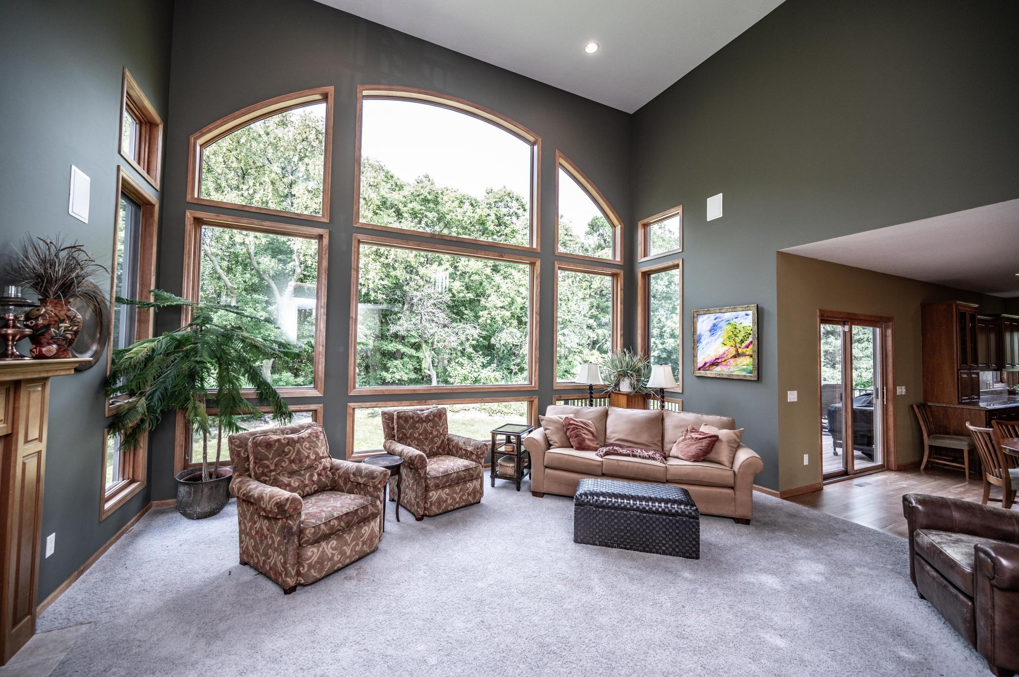 022-050-Living Room-4200x2795.jpg