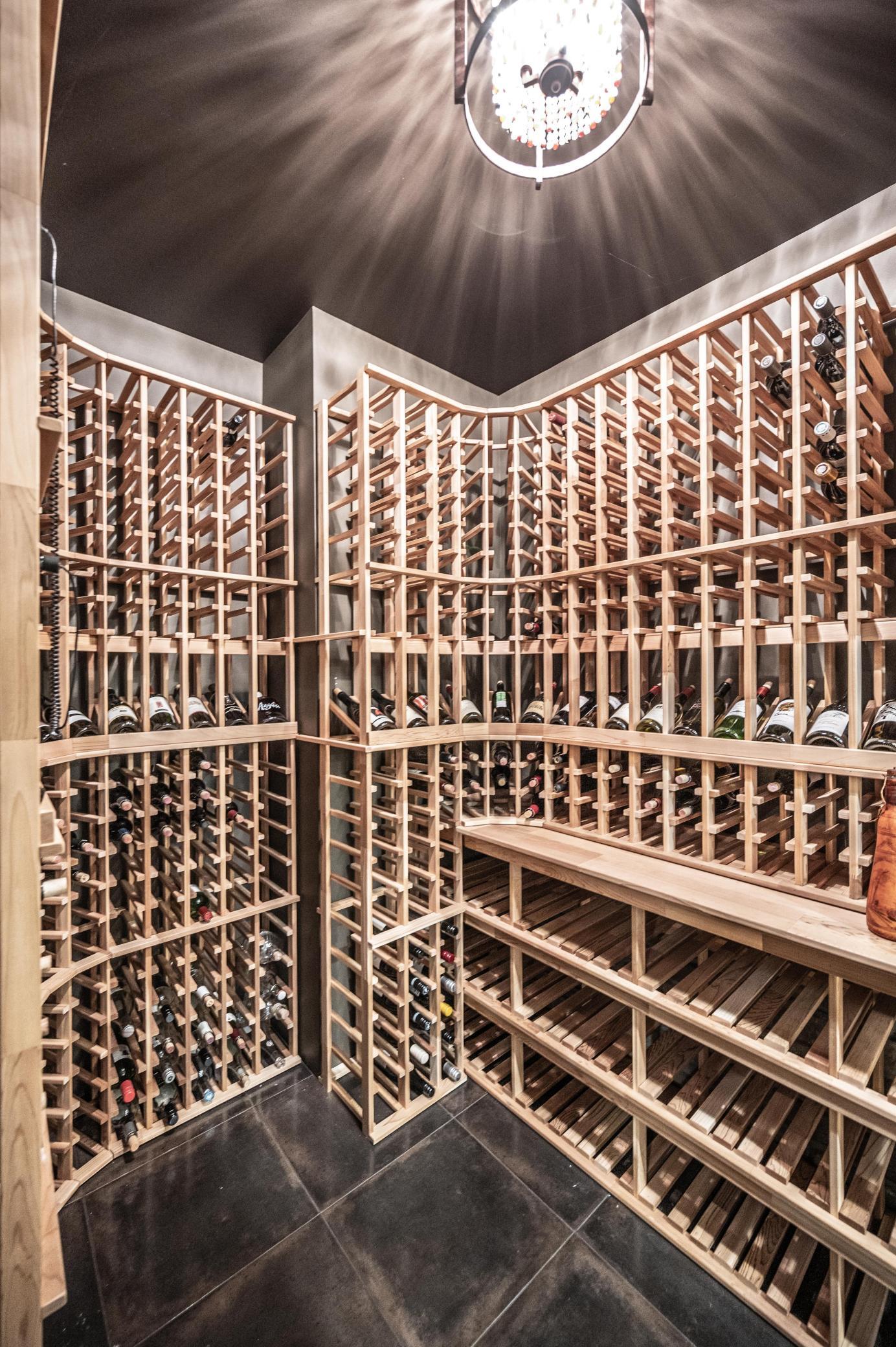 047-037-Wine Room-2795x4200.jpg