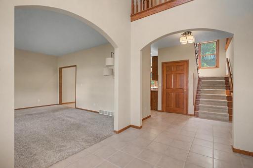 13_W7885CountryAve_Entry2_mls.jpg