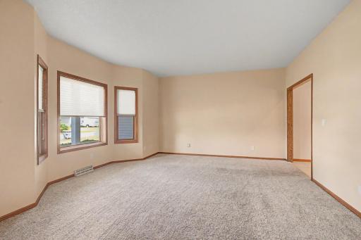16_W7885CountryAve_LivingRm3_mls.jpg