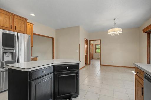 20_W7885CountryAve_Kitchen4_mls.jpg
