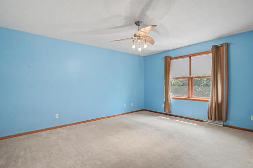41_W7885CountryAve_Bedroom2_1_mls.jpg