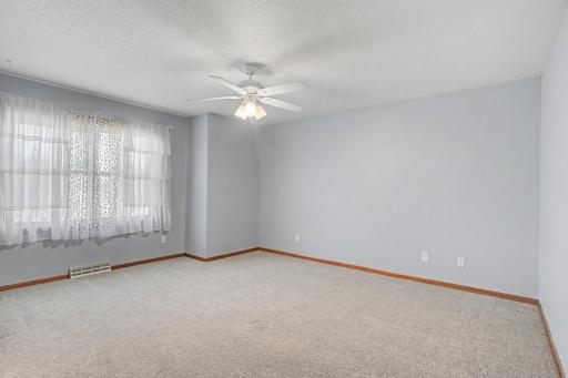 43_W7885CountryAve_Bedroom3_1_mls.jpg