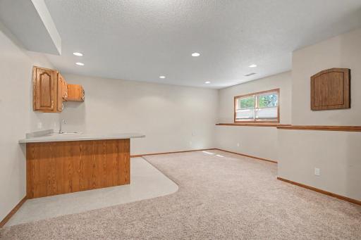 49_W7885CountryAve_Bar2_mls.jpg