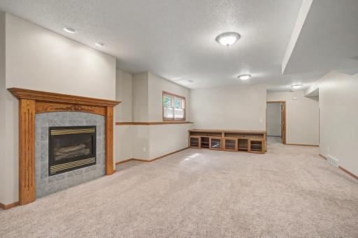 45_W7885CountryAve_FamilyRm1_mls.jpg