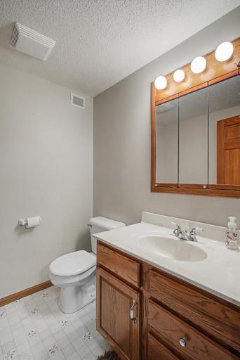 51_W7885CountryAve_HalfBath2_mls.jpg