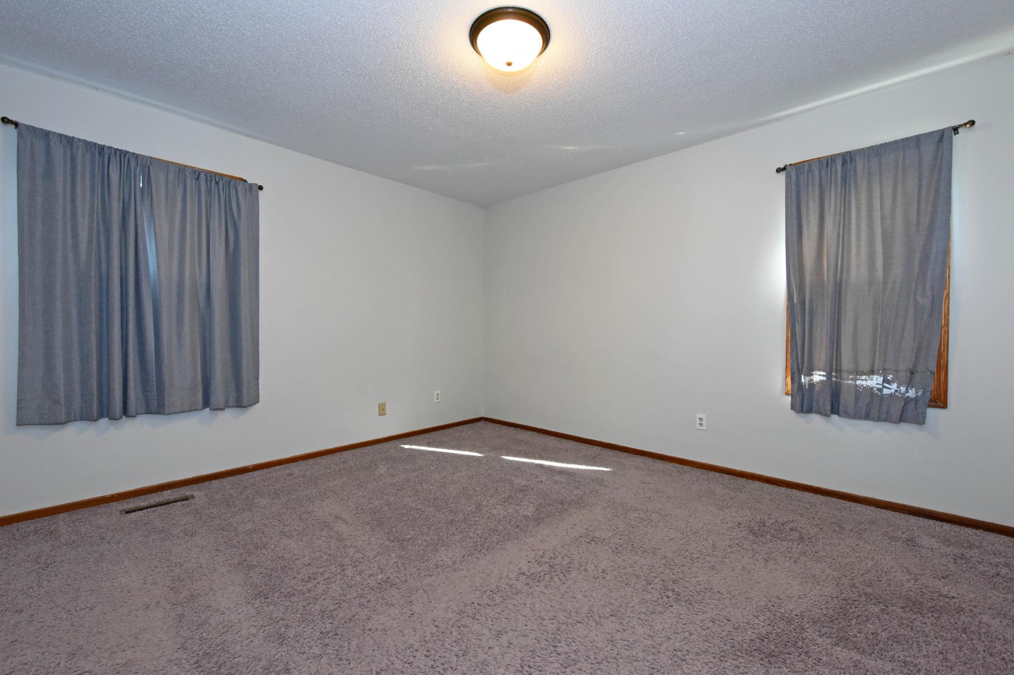6781 Sherwood 14.jpg