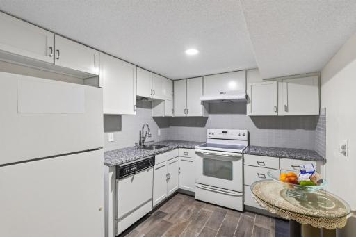 32_5795_Shannon32_mls.jpg