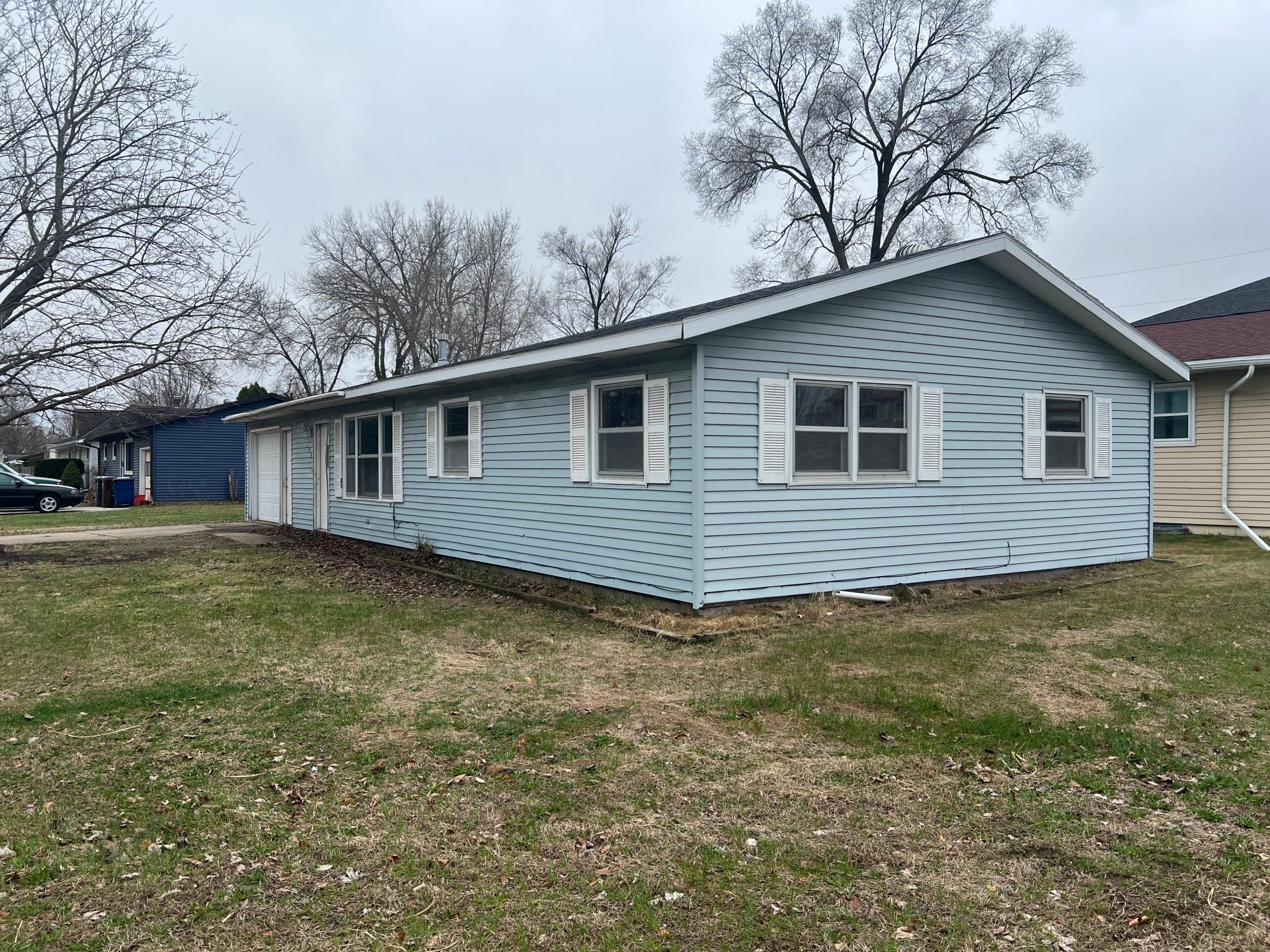 03 exterior.JPG