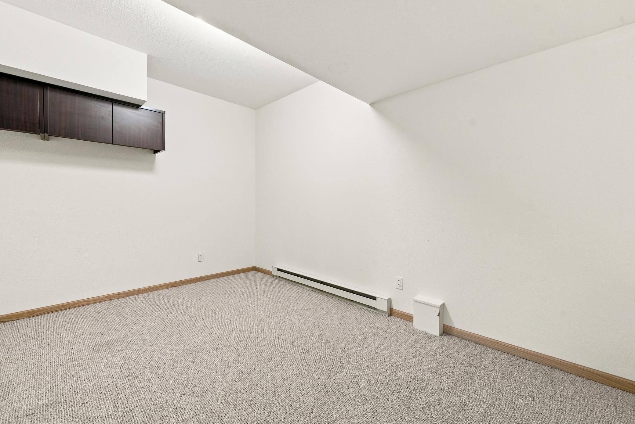 Bedroom 4/Den