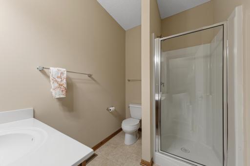 26_22 bathroom.jpg