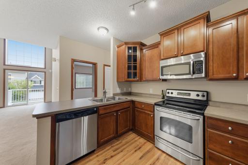 19_16 kitchen.jpg