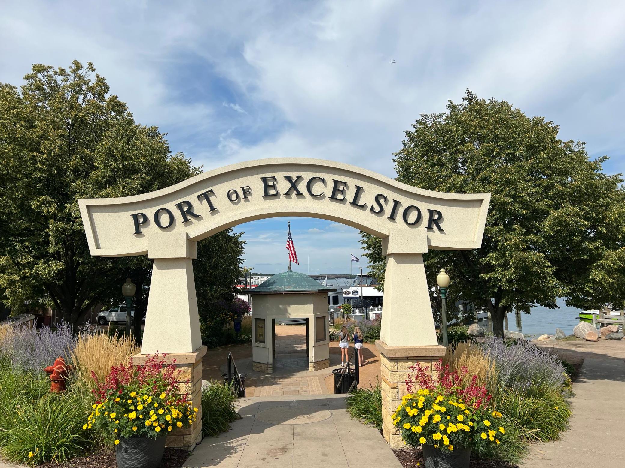 8 Miles to Excelsior