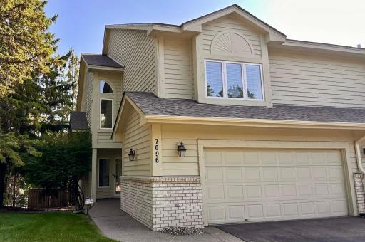 7096 Cahill Road, Edina, MN 55439