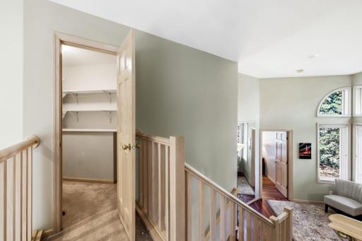 7096 Cahill Road, Edina, MN 55439