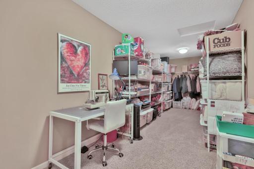 5245 108th Avenue N, Brooklyn Park, MN 55443