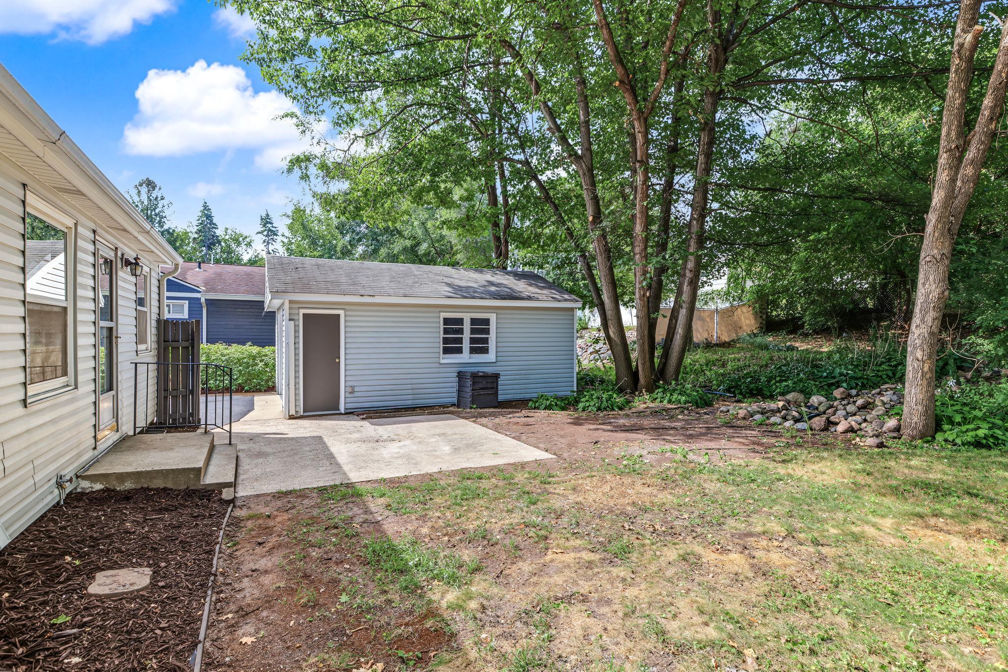 Room to expand garage