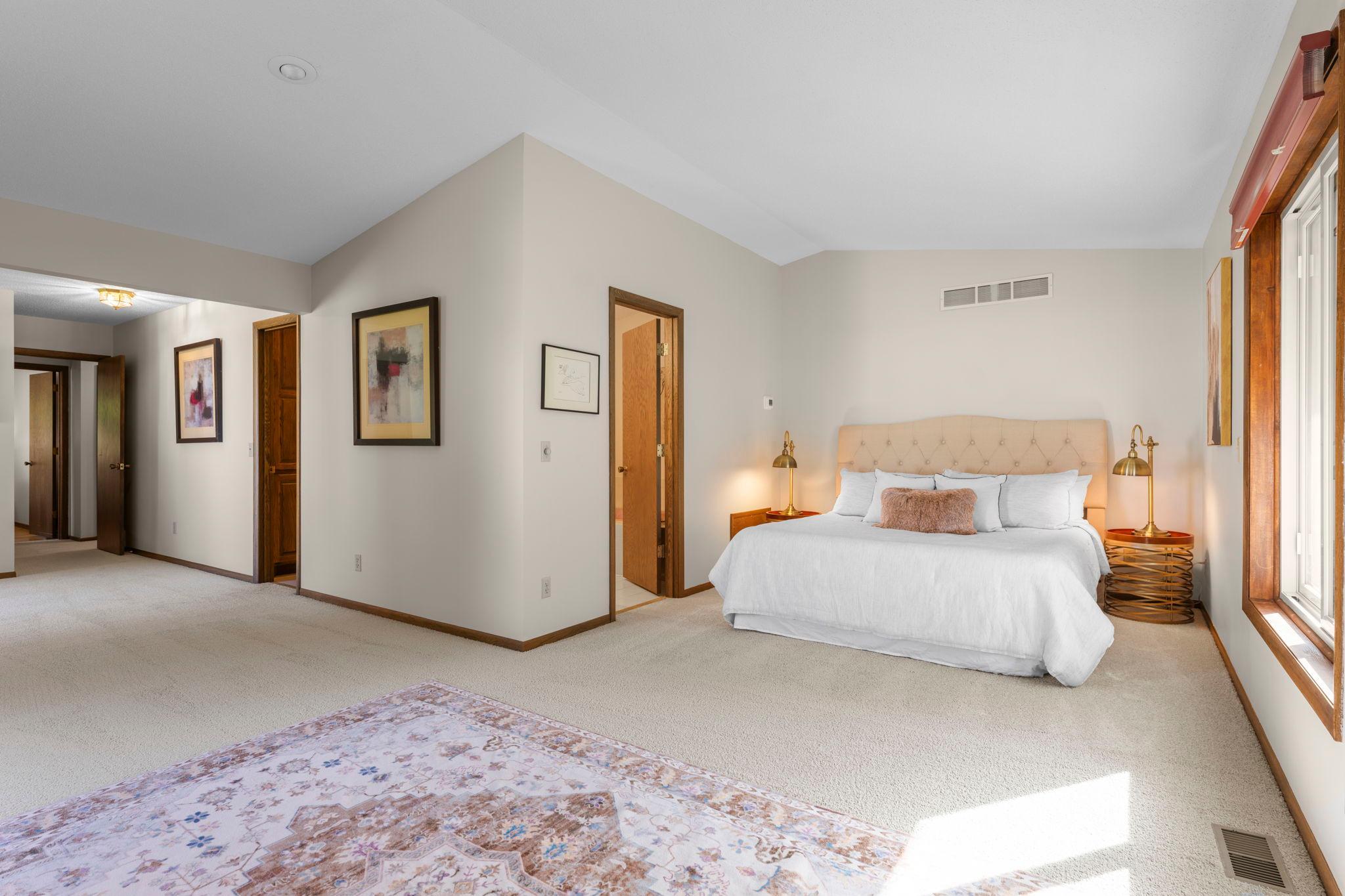 Huge primary suite