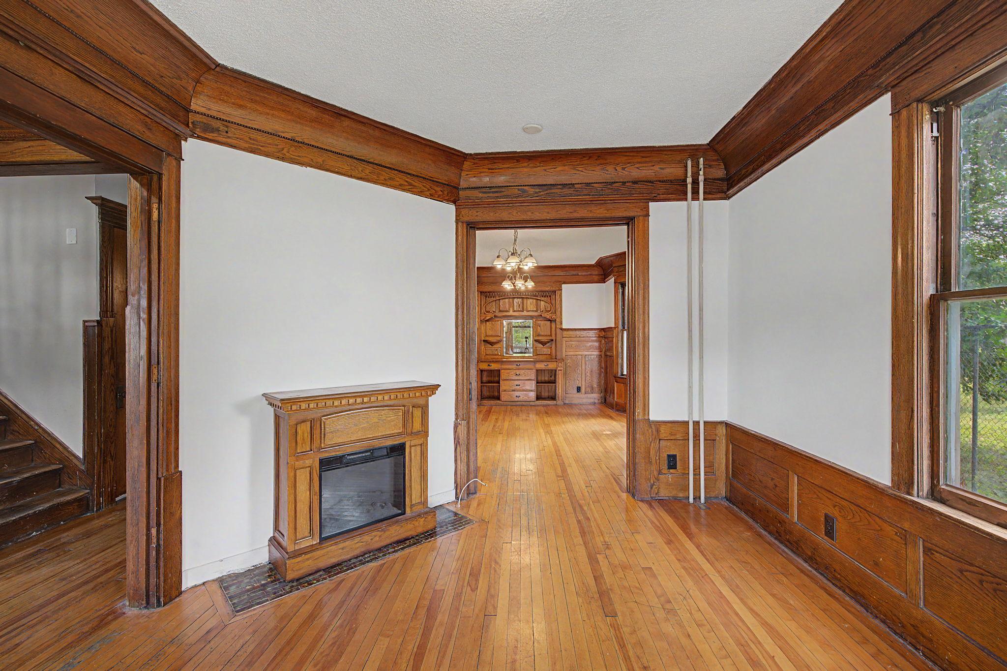 Living room to dining room