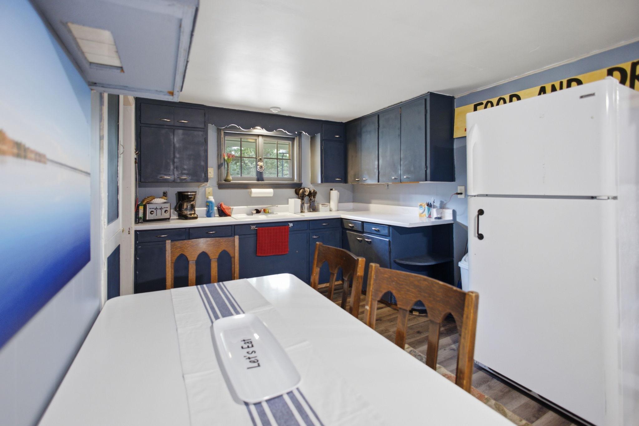 19-web-or-mls-24787-clam-lake-dr.jpg