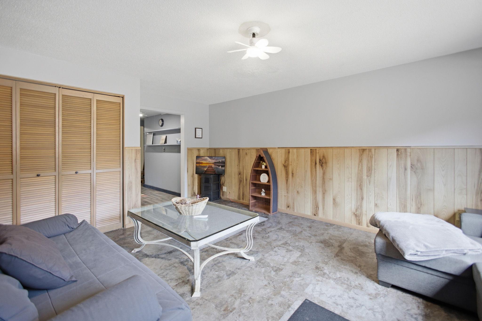 21-web-or-mls-24787-clam-lake-dr.jpg