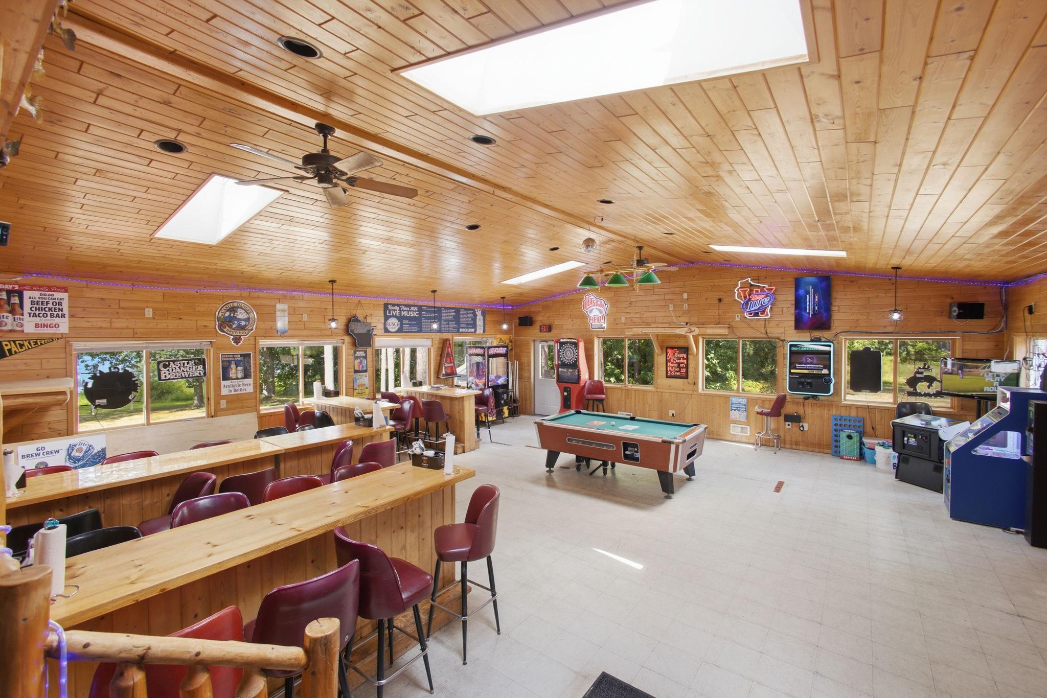 7-web-or-mls-24787-clam-lake-dr.jpg