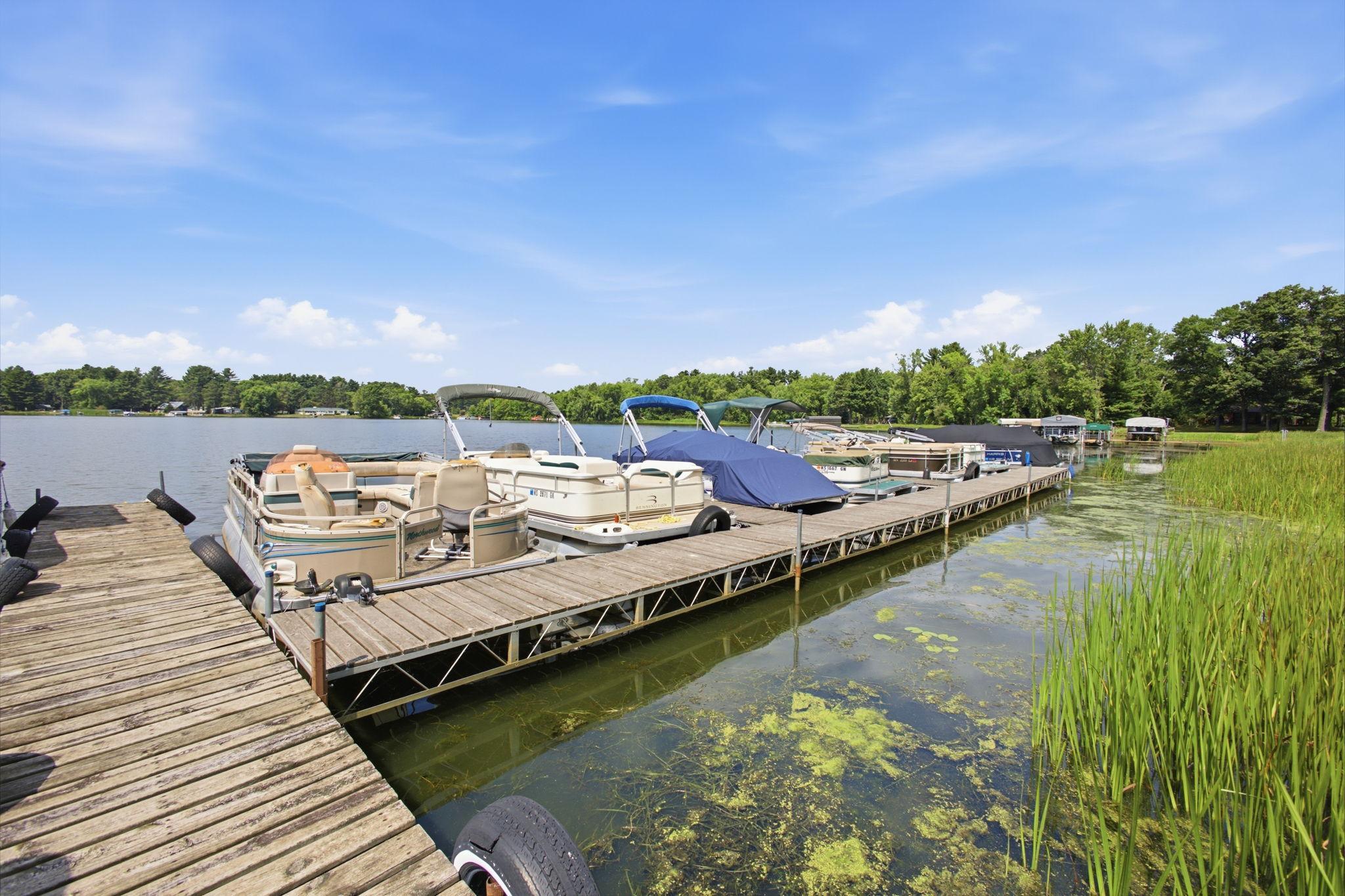 37-web-or-mls-24787-clam-lake-dr.jpg